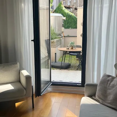 Lux And Family Nest Next To Skadarlija