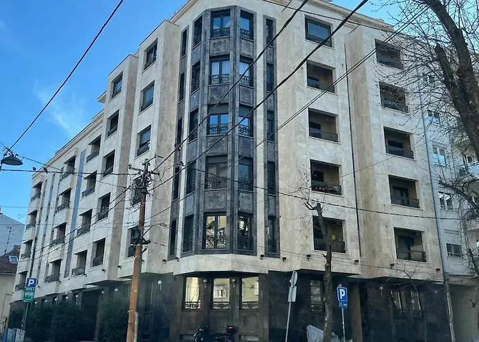 Lux And Family Nest Next To Skadarlija アパート