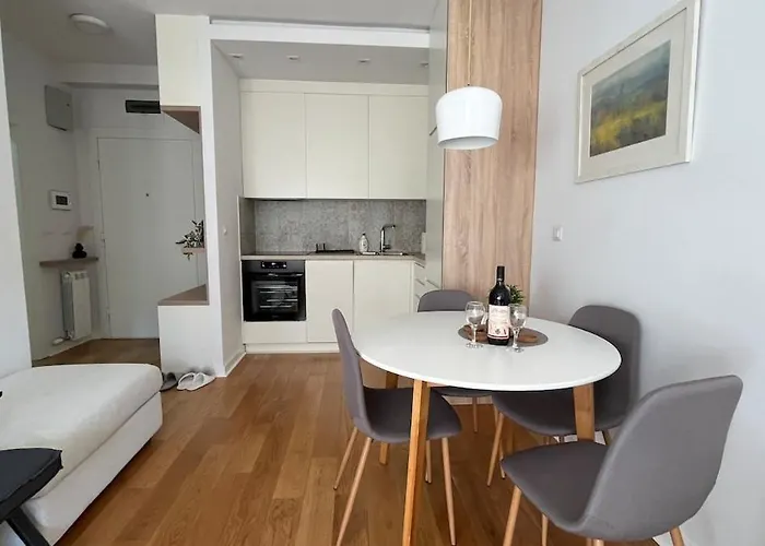 Lux And Family Nest Next To Skadarlija アパート ベオグラード